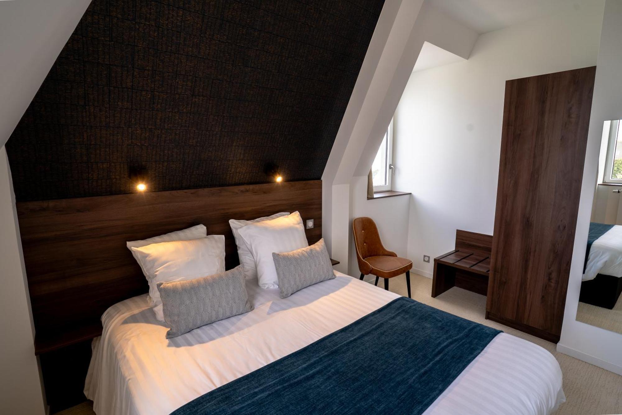 Hotel Le Manoir Du Roselier Plerin Bagian luar foto